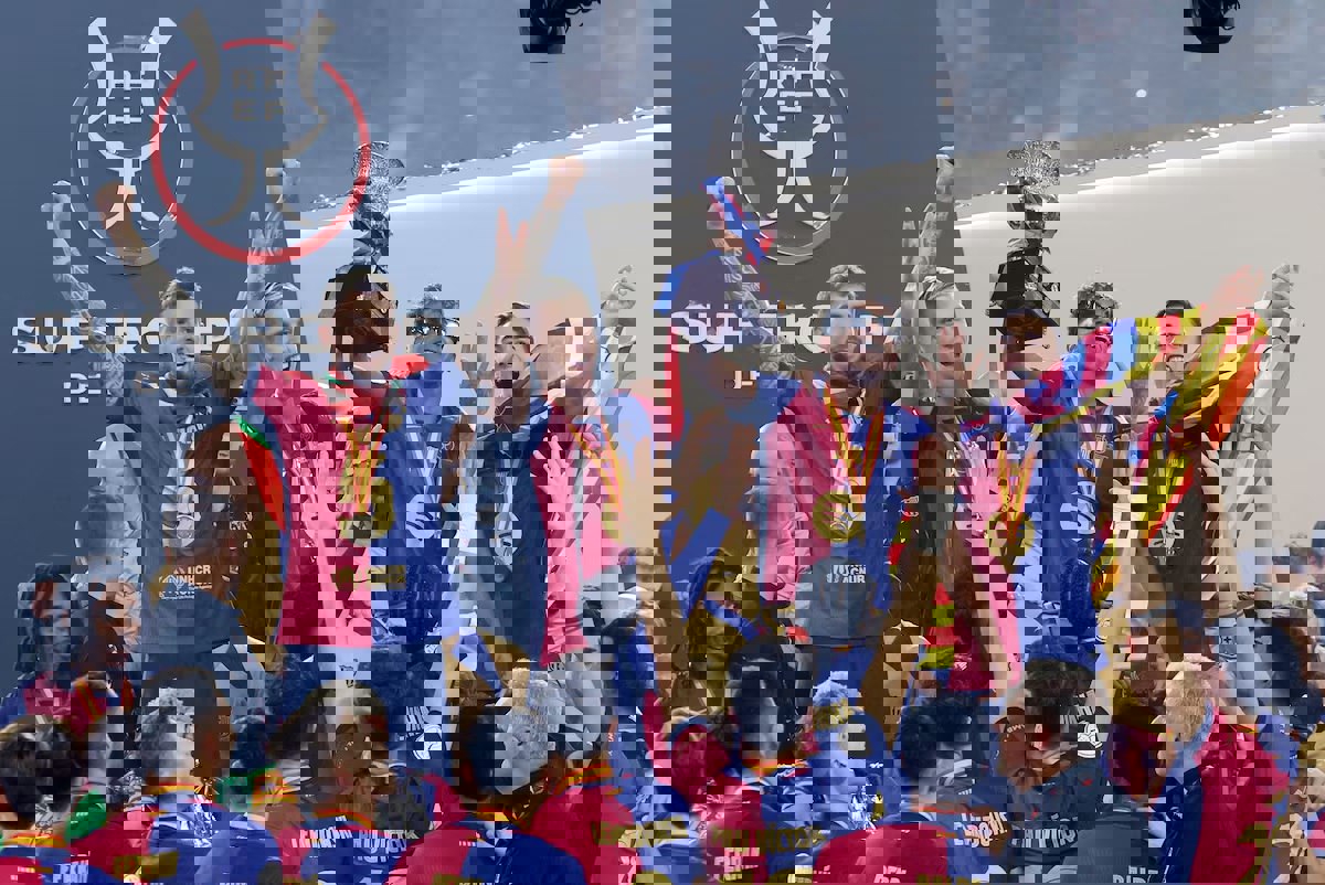 2168611