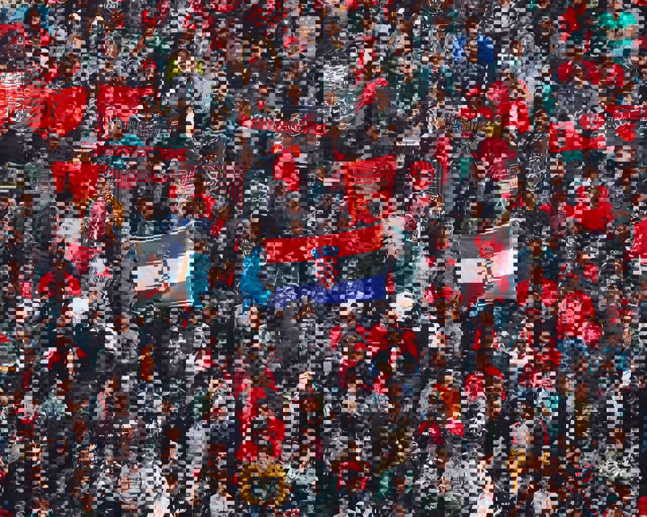 2168598
