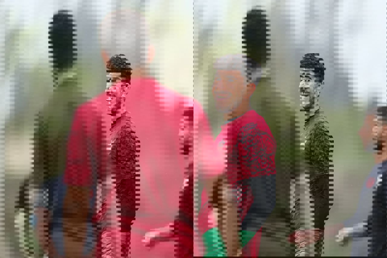 2168642