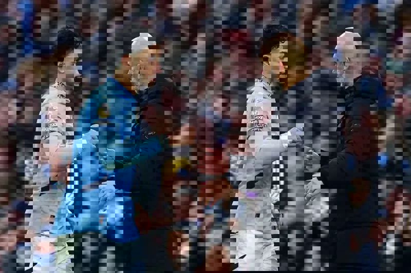 2168959