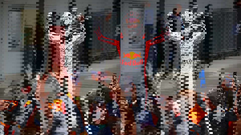 2169152