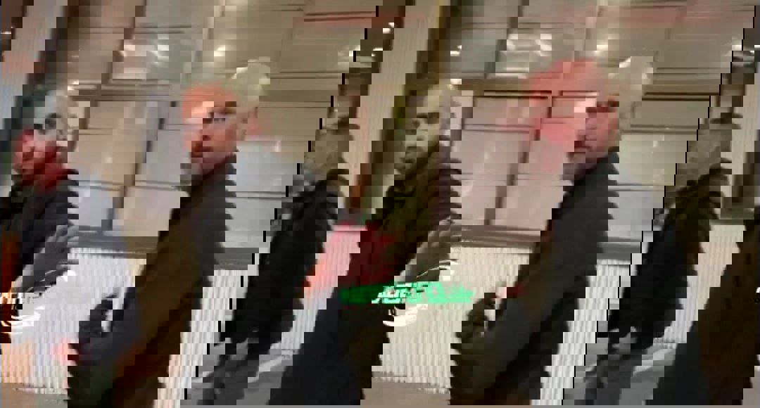 2169381