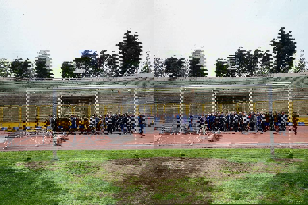 2169571