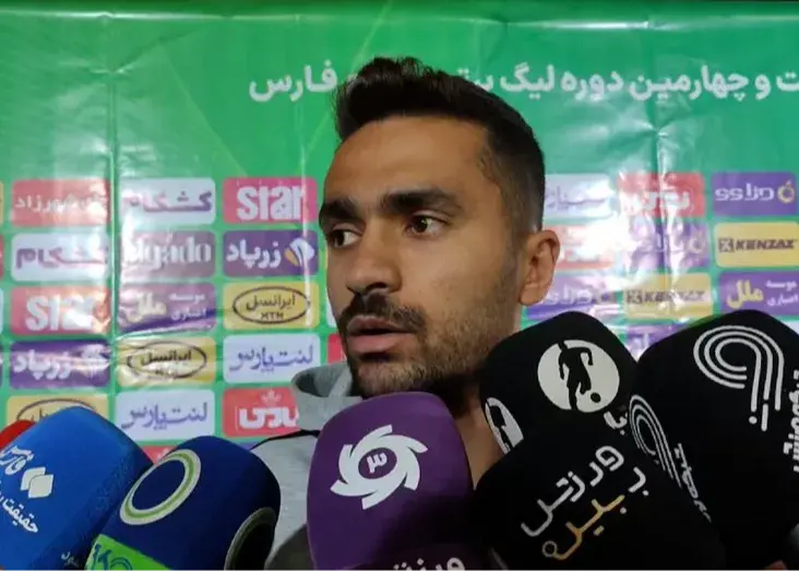 کریمی: قهرمانی میخواهید از تیم حمایت کنید