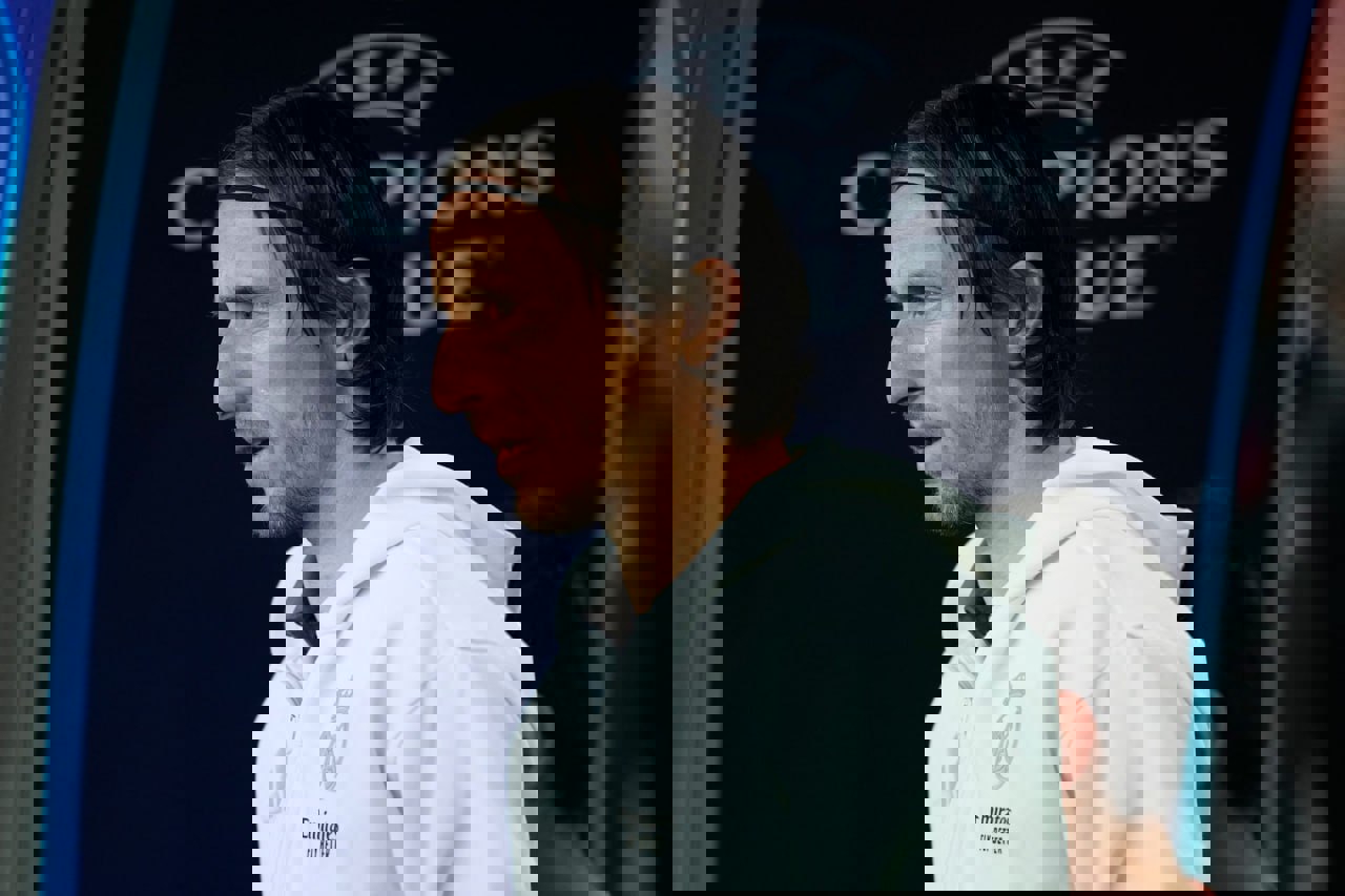 2171835
