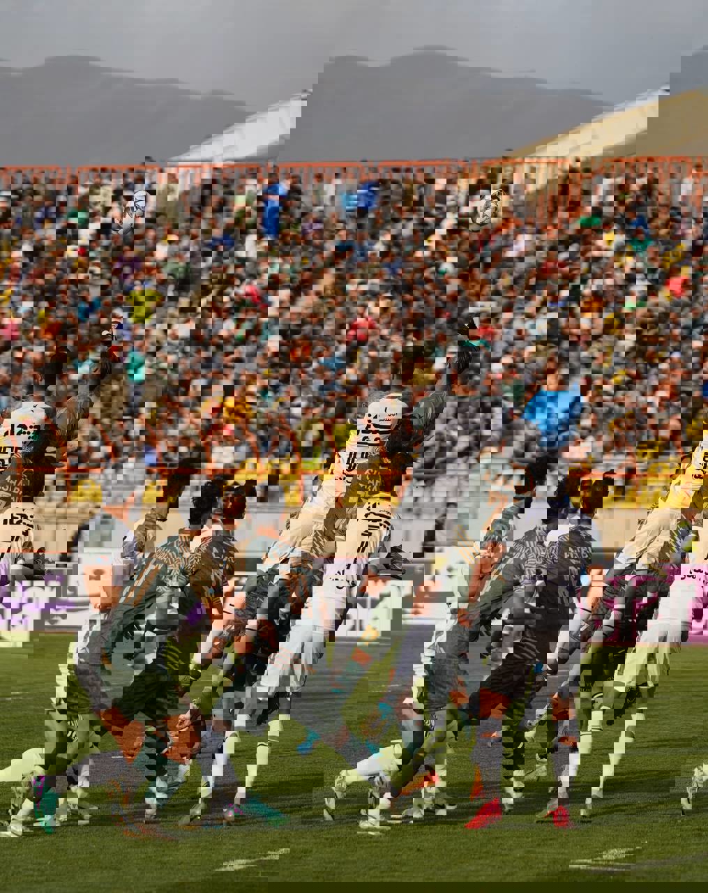 2171900