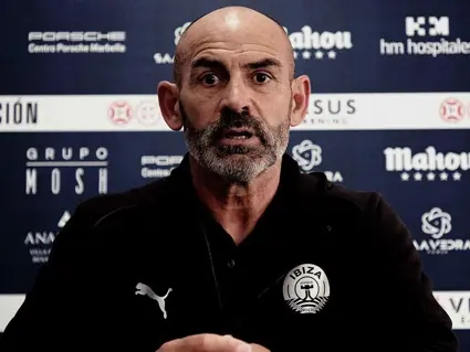 سرمربی تراکتور در لیگ برتر انگلیس!