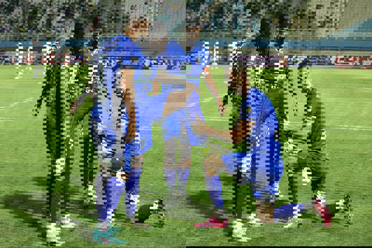 2172702