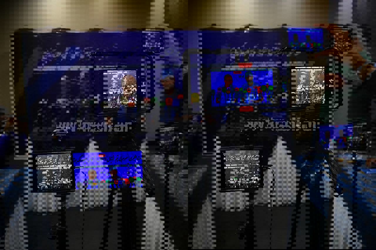2172818