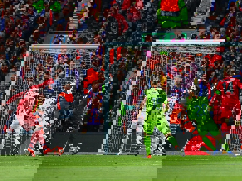 2172880
