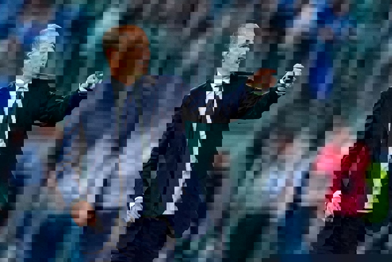2172942