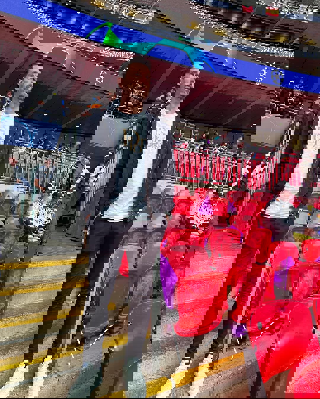 2173049