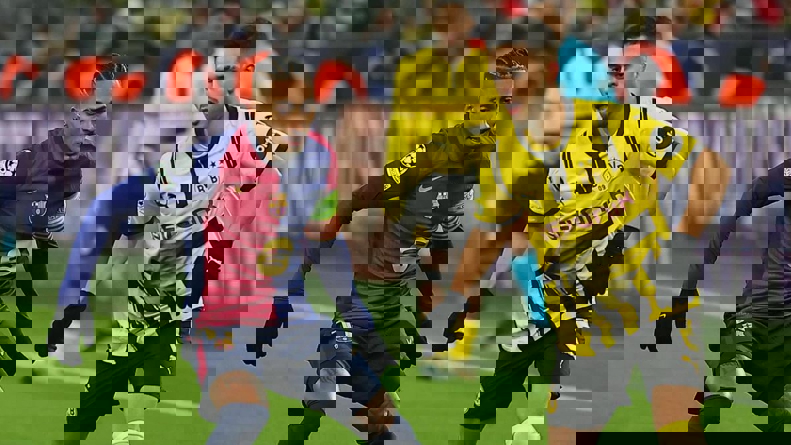 2173102