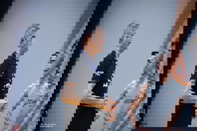 2173093