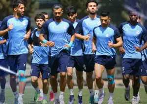 استقلال بدون 2+5 بازیکن مقابل گل‌گهر