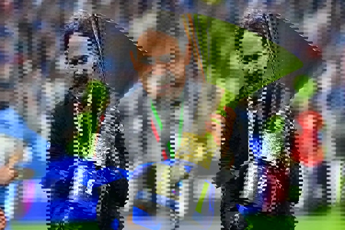2173196