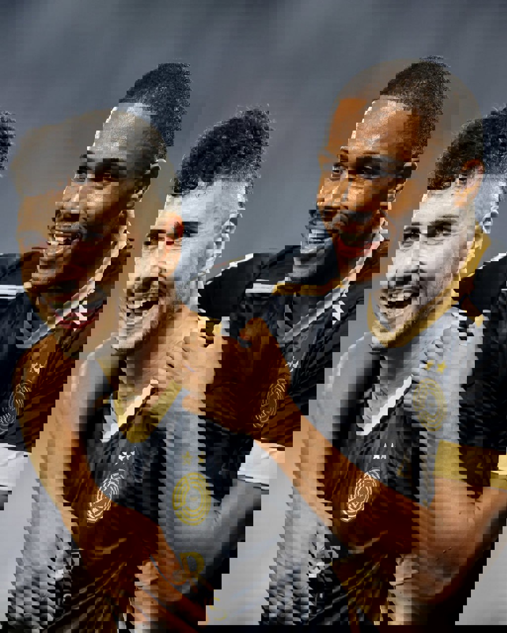 2173273