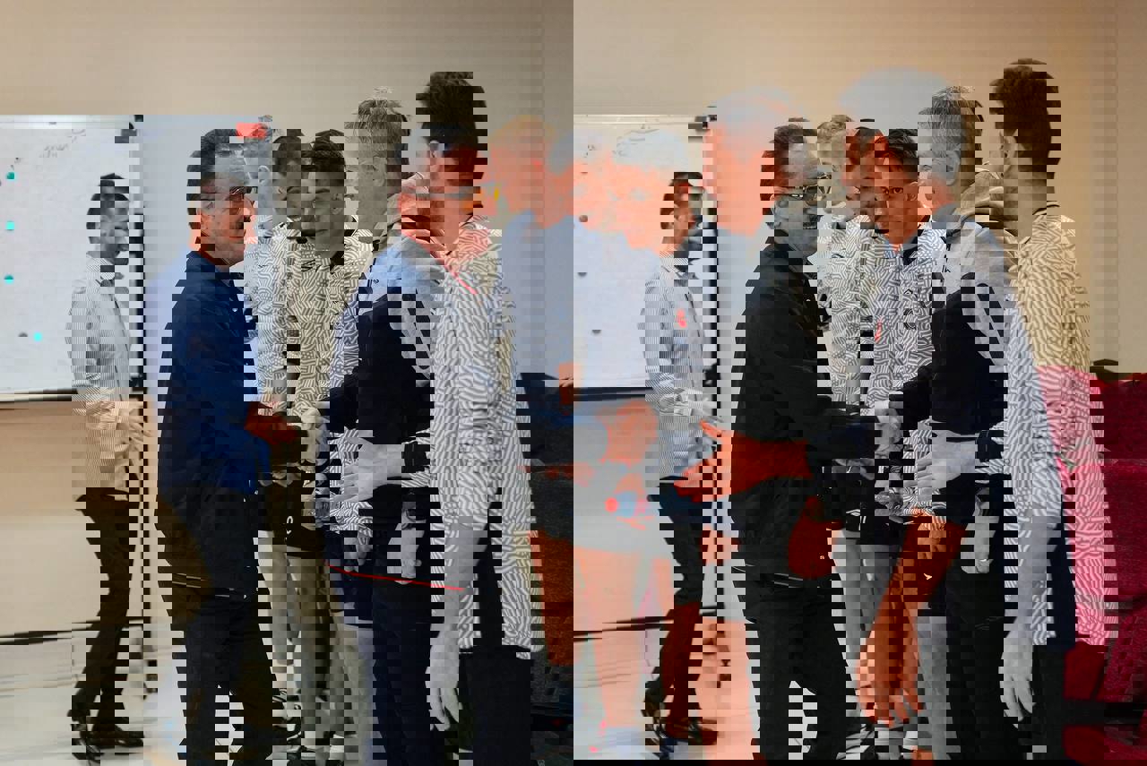 2173695