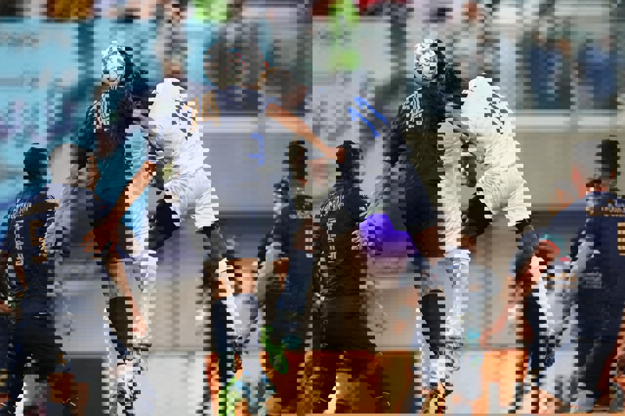 2173994