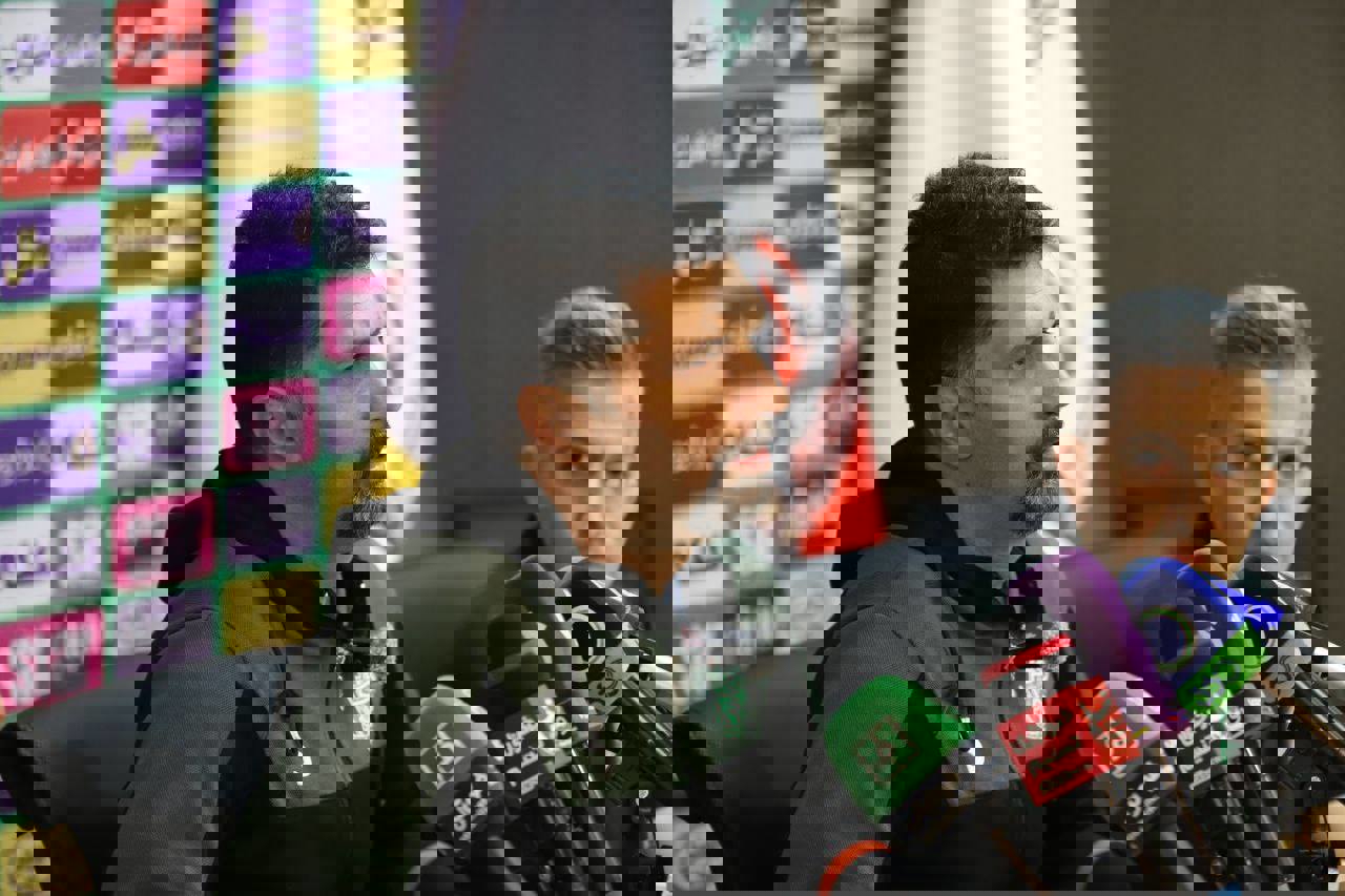2174137