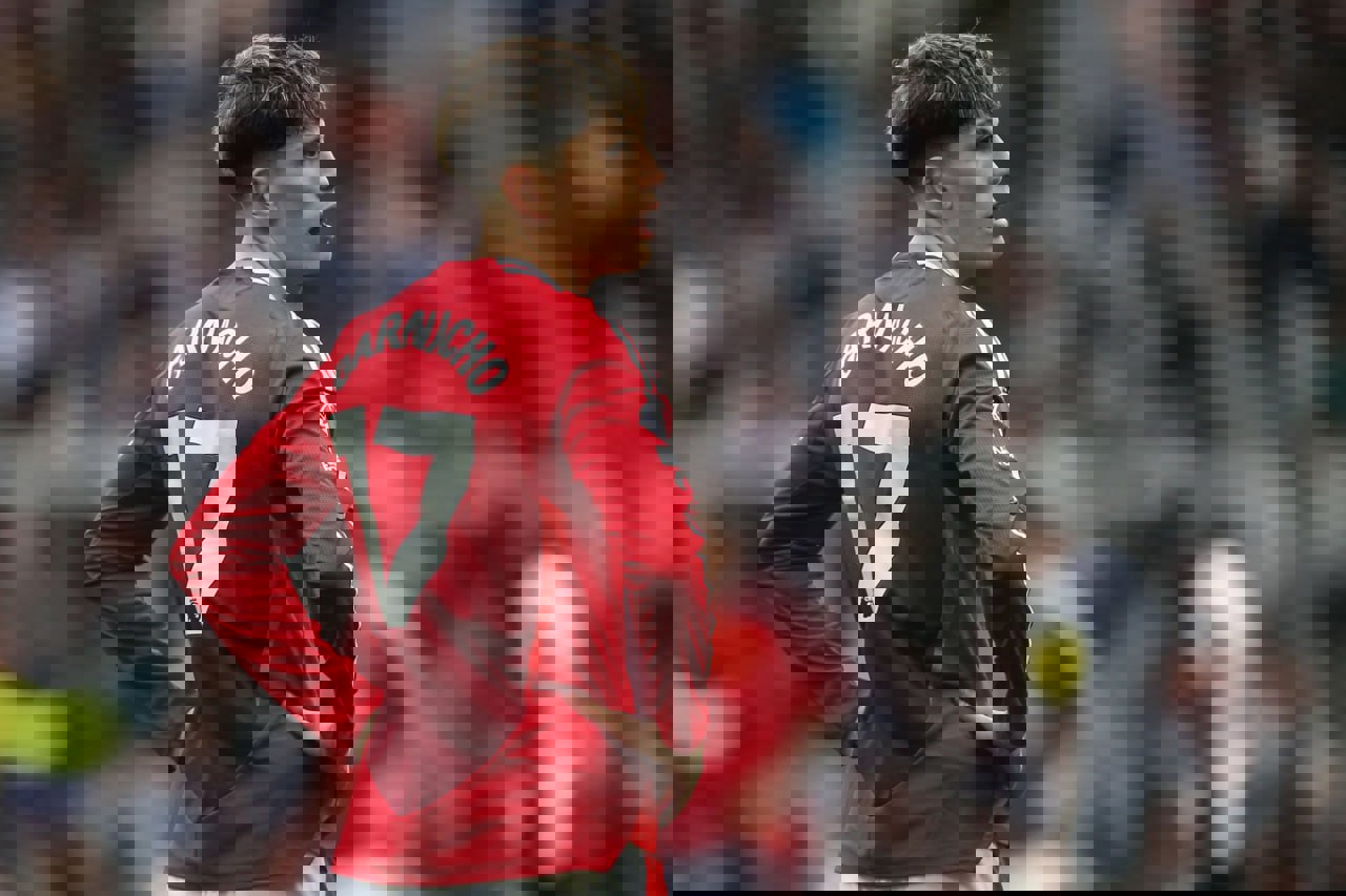 2174369