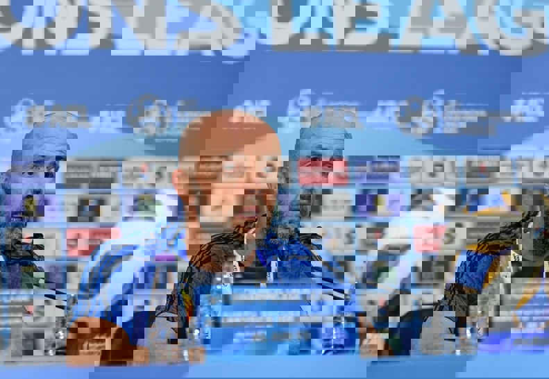 2174323