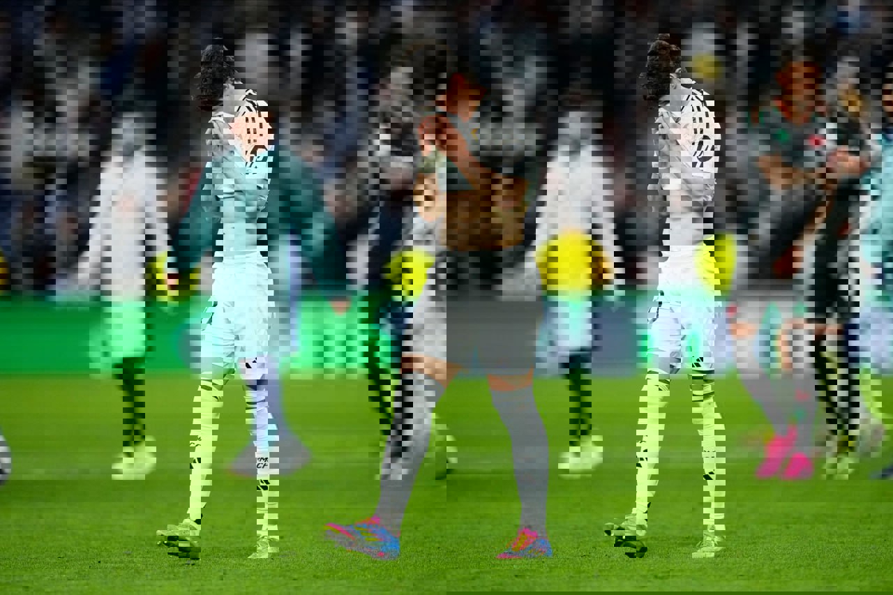 2174561