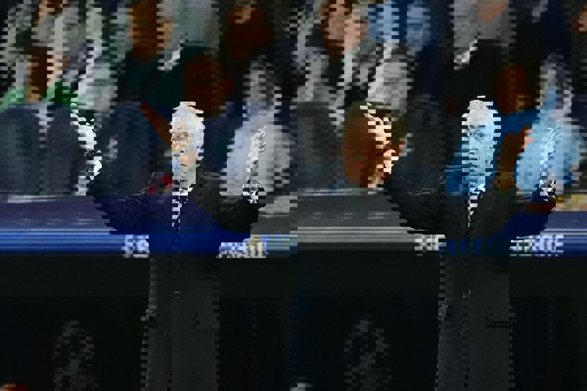 2174761