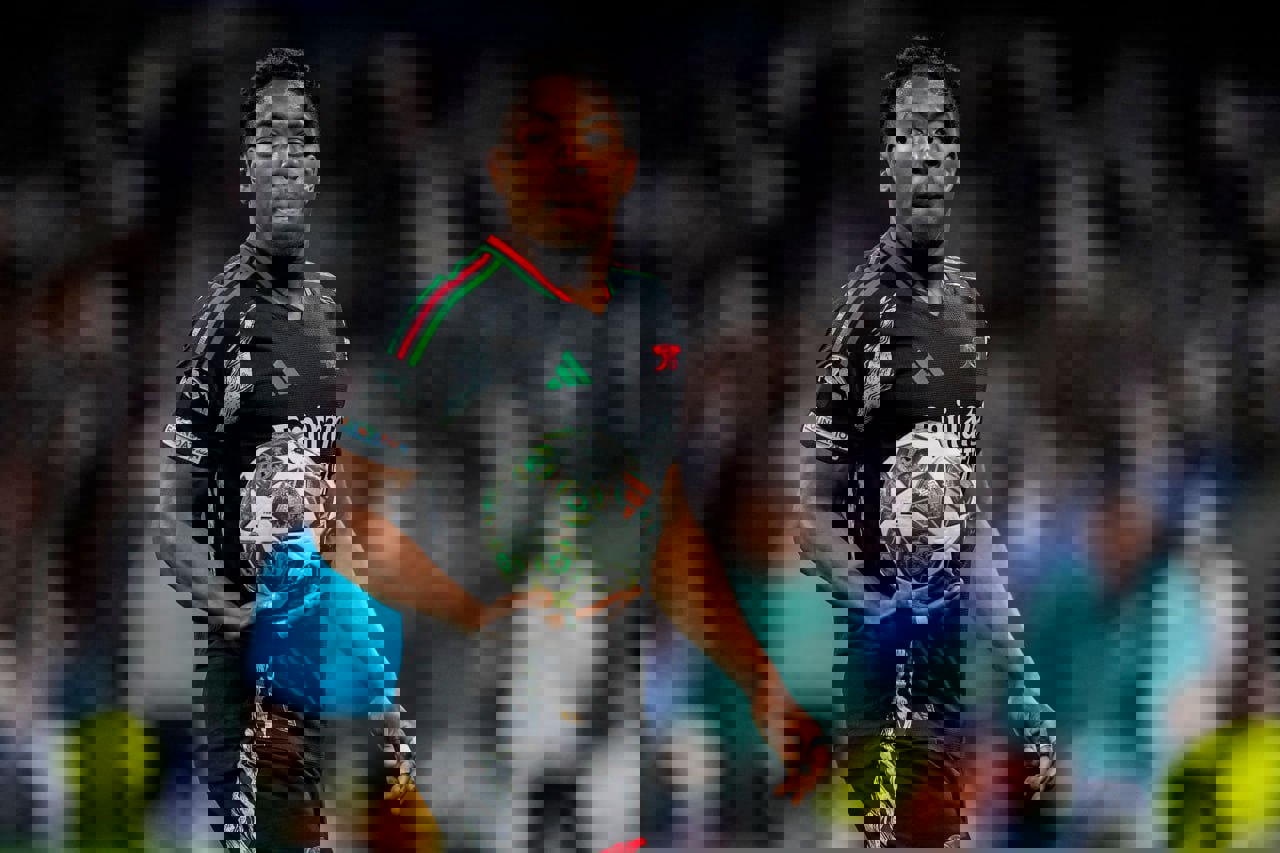 2174828