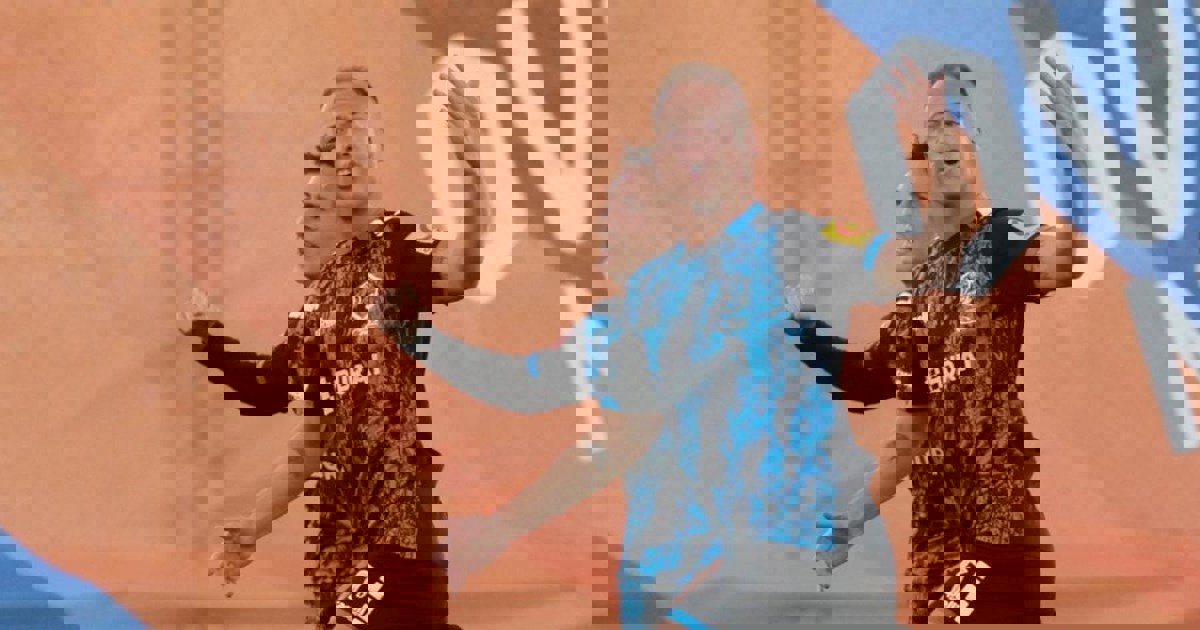 2174897