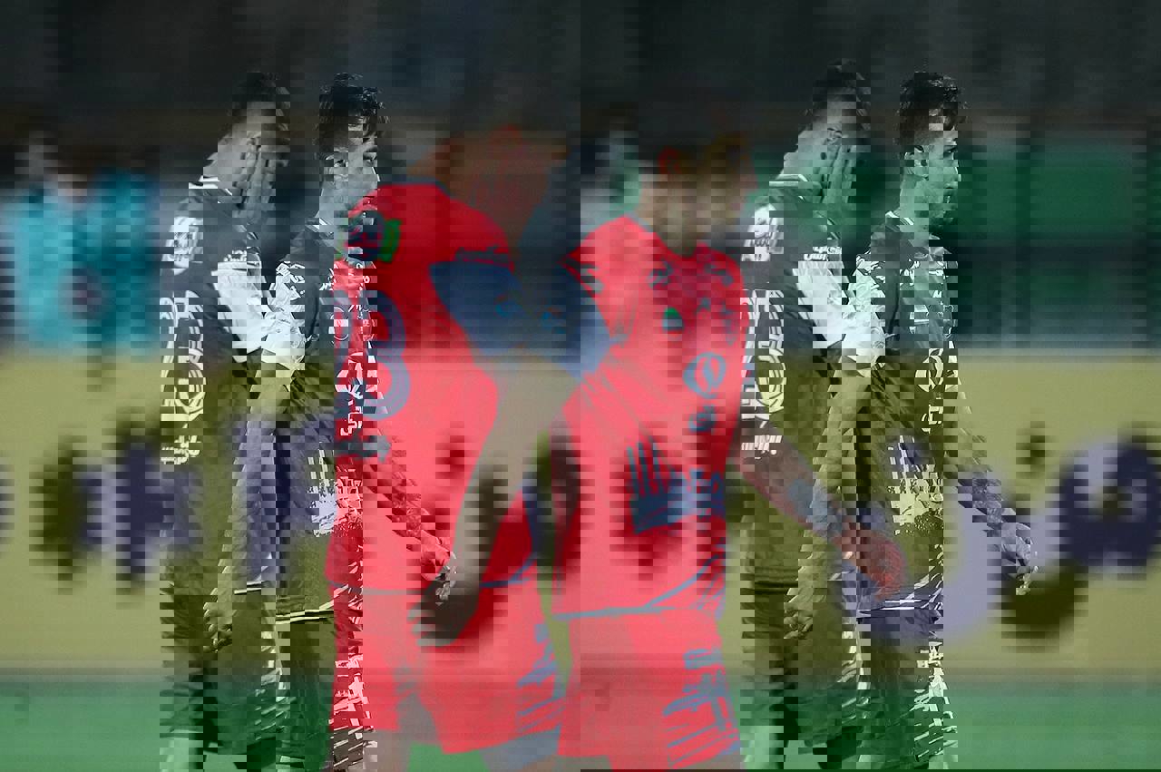 2175324