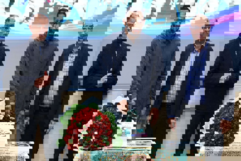 2175297