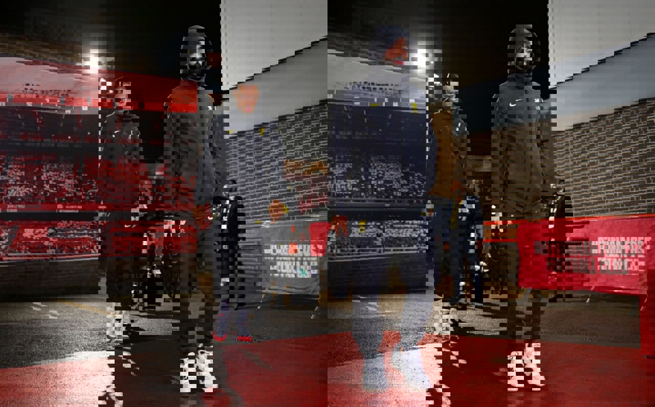 2176024