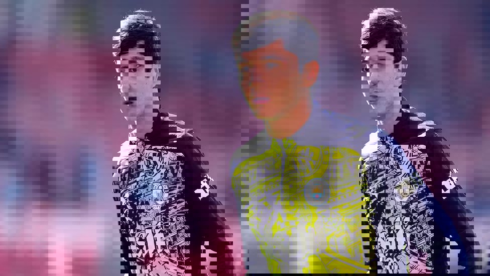 2176576