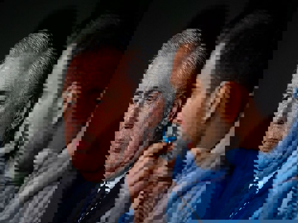 2176689