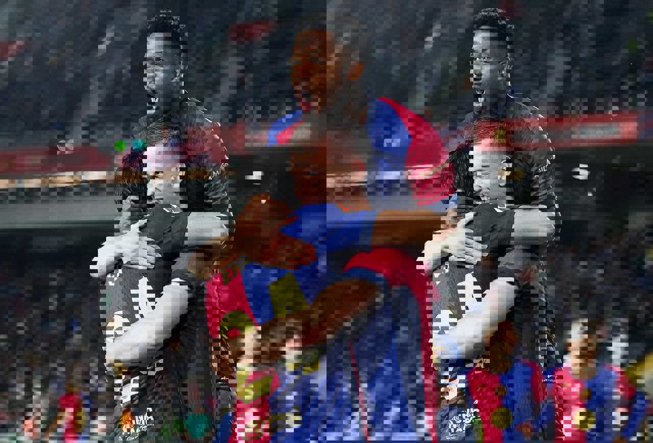 2176997