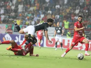 آشکار و واضح: پنالتی به سود تراکتور!