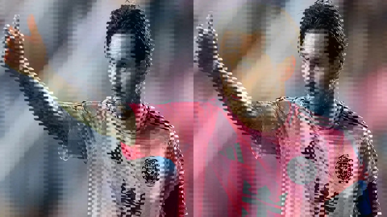 2179366