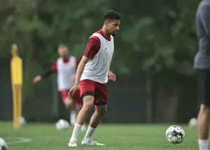 مدافع پرسپولیس به تراکتور گل زد و خاموش شد!