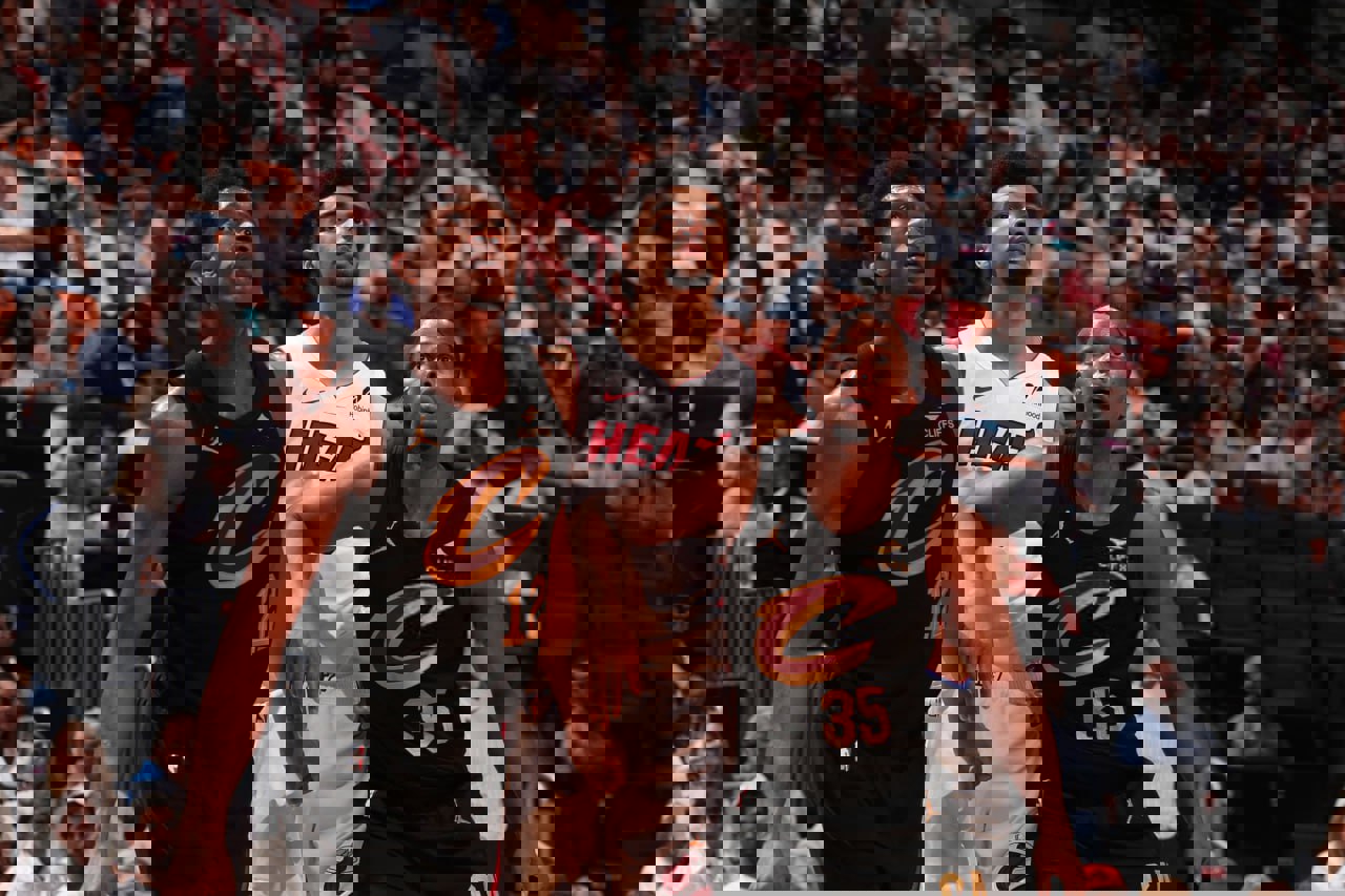 2179642