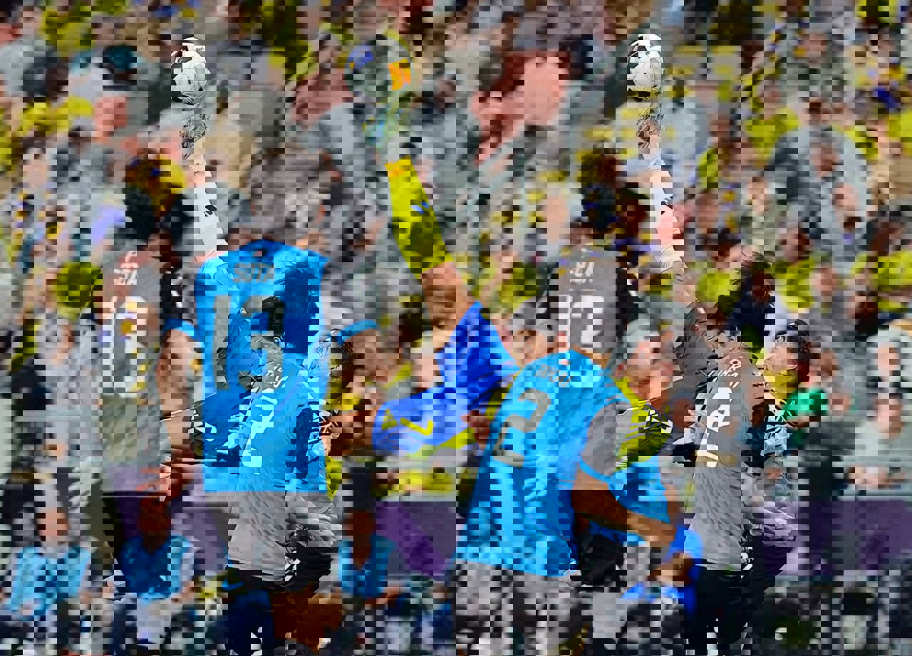 2180504