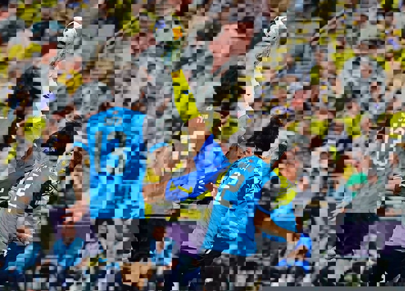 2180504