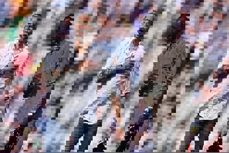 2180303