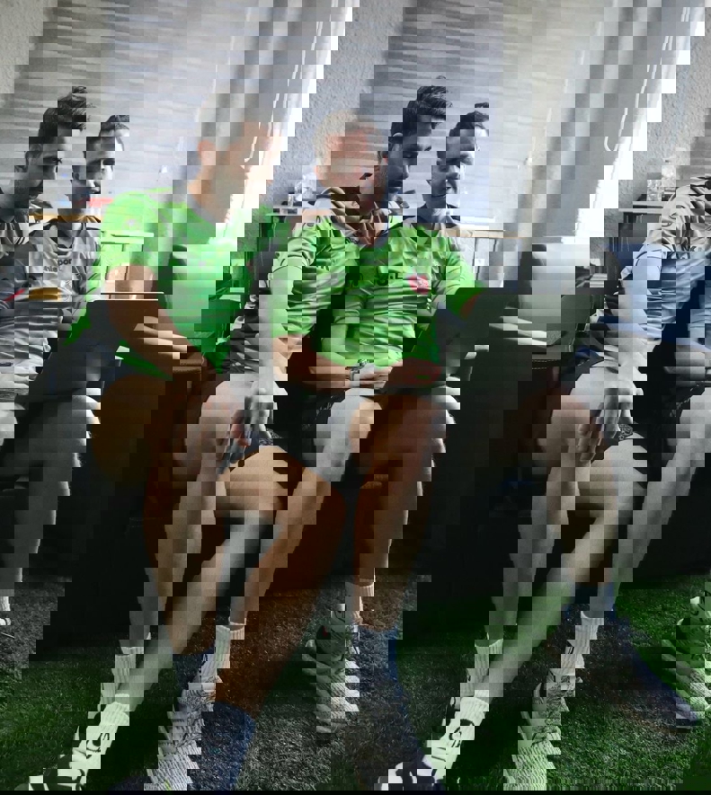 2180299