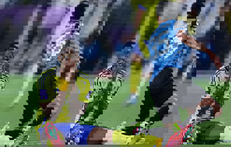 2180449