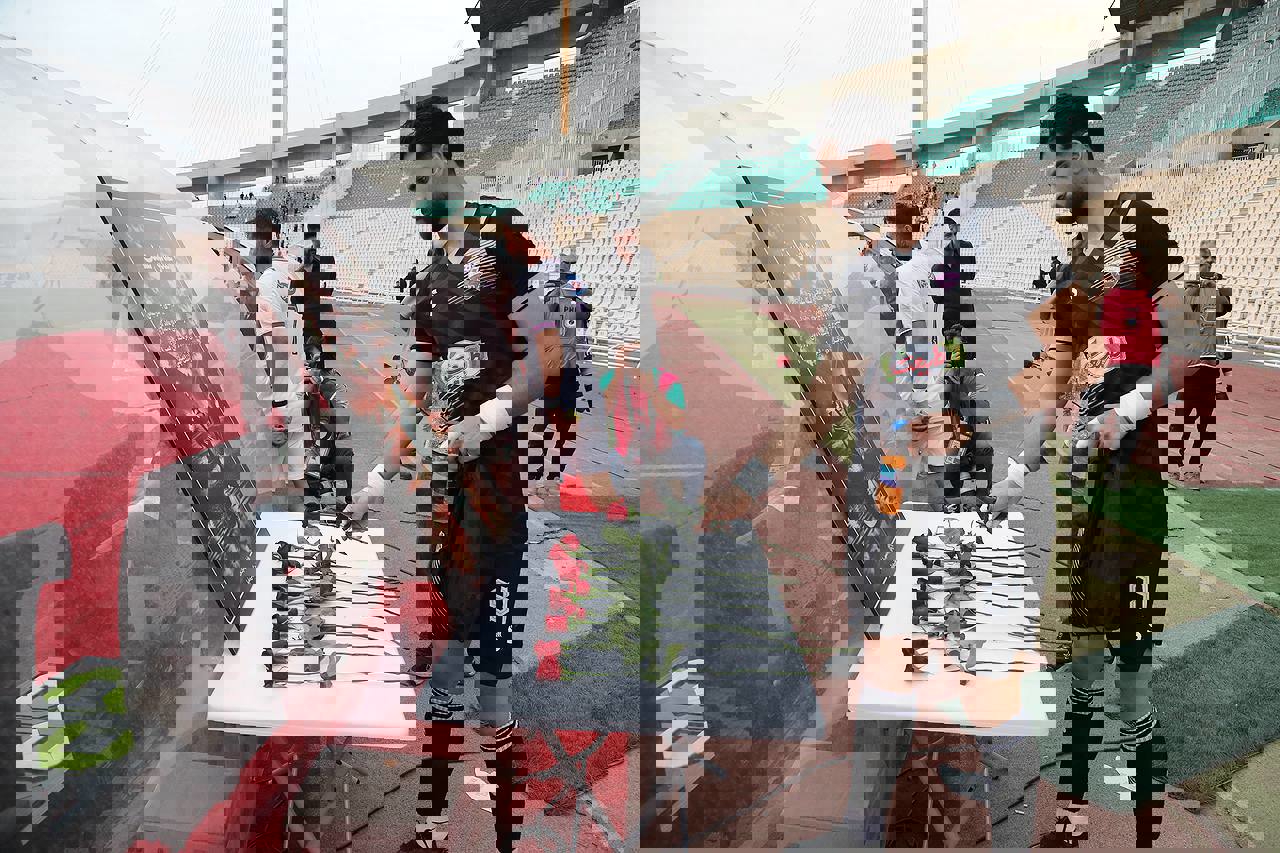 2180394