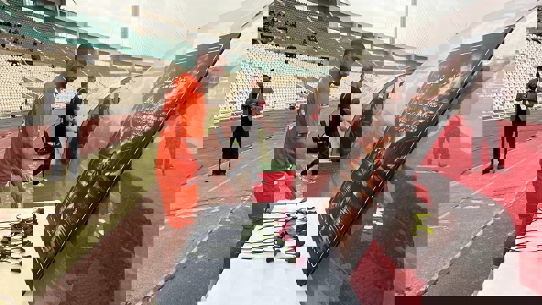 2180392