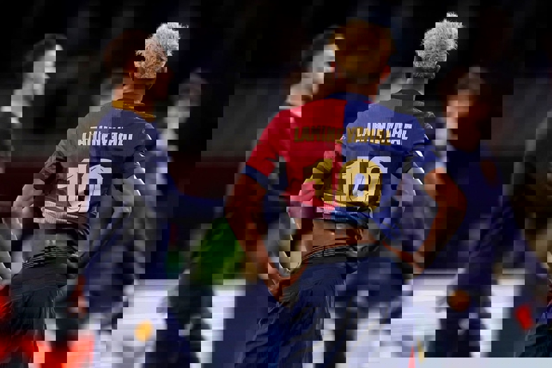 2180568