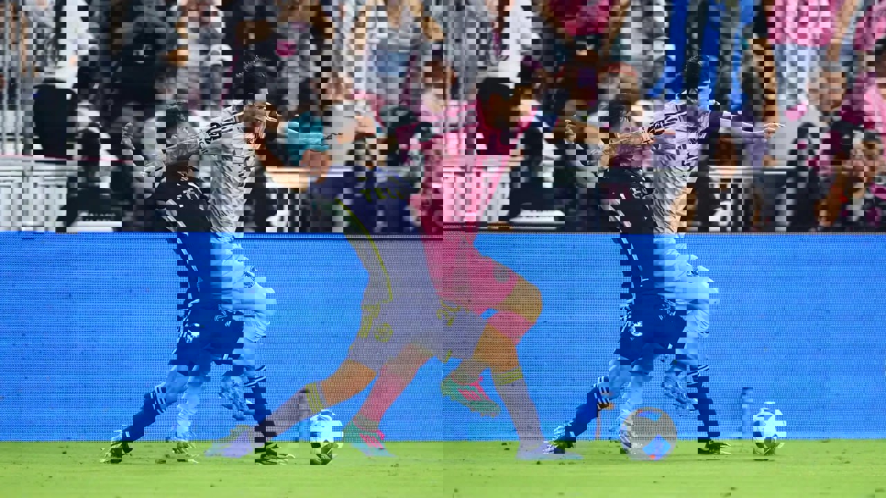2180621