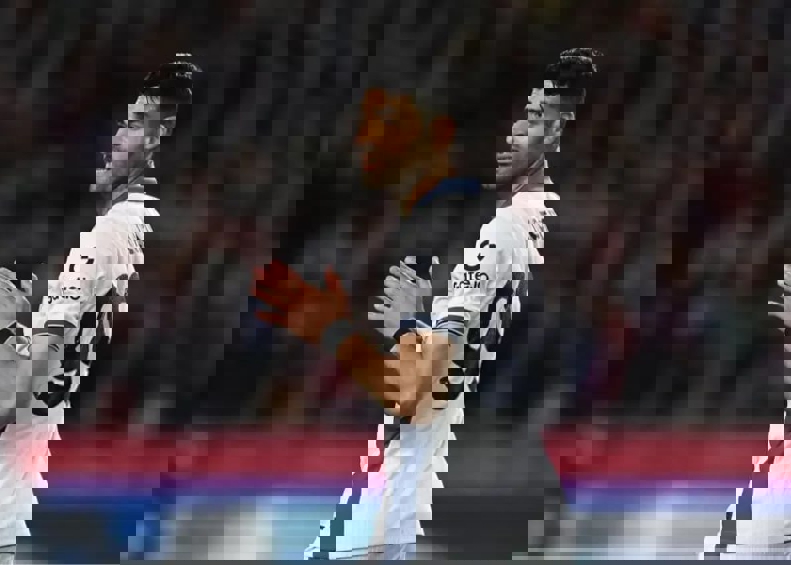 2180686